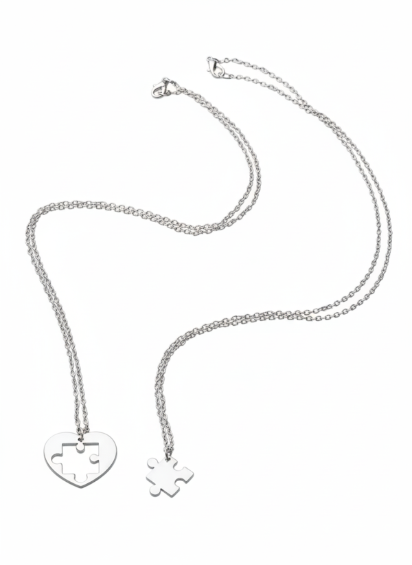 Collar de Corazón y Pieza de Rompecabezas